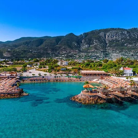 Апартаменты Oftenflats Stylish By Holidaykeys Кирения