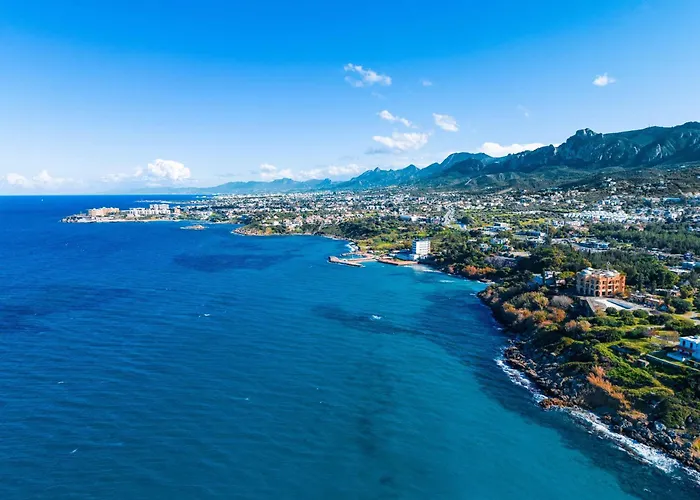 Oftenflats Stylish By Holidaykeys *