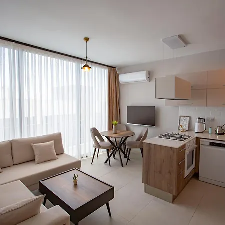 Oftenflats Stylish By Holidaykeys Girne