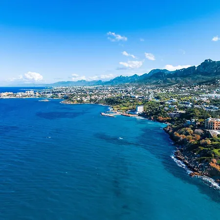 Oftenflats Stylish By Holidaykeys *